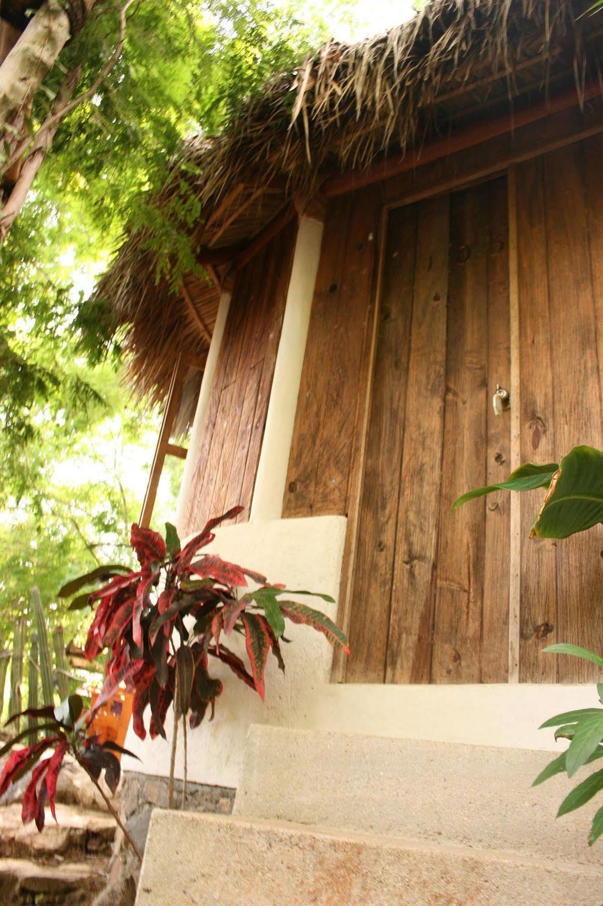 Cabanas Biuzaa Hotel Zipolite Exterior photo